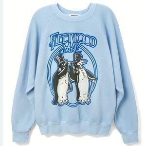 DAYDREAMER FLEETWOOD MAC PENGUINS CREWNECK